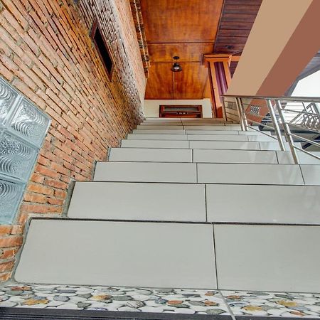 Oyo 3202 Hans Homestay Тук-Тук Екстер'єр фото
